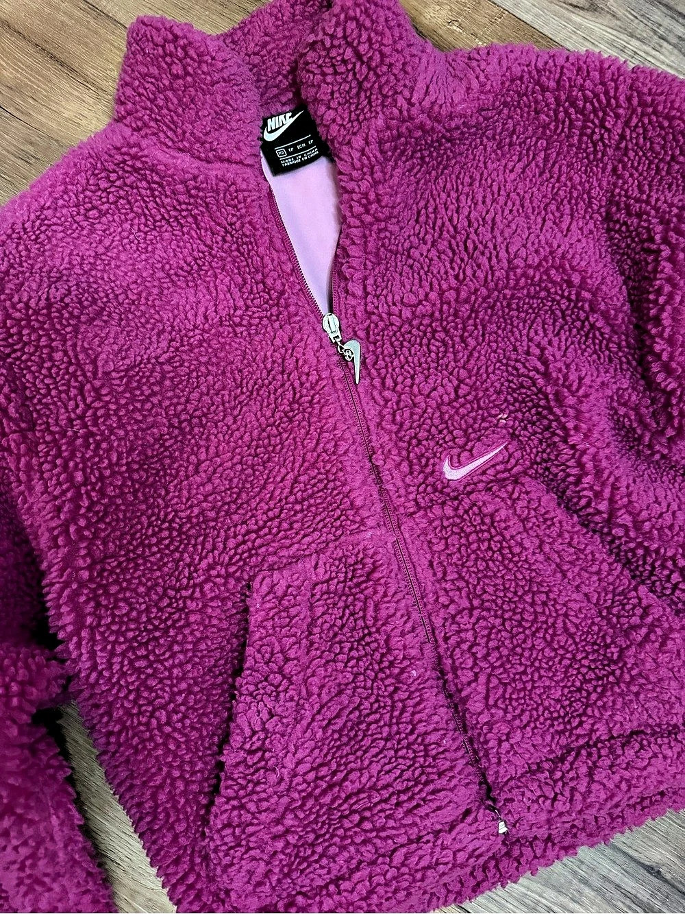 Nike Sportswear Swoosh Sherpa Full-Zip Jacket Pink